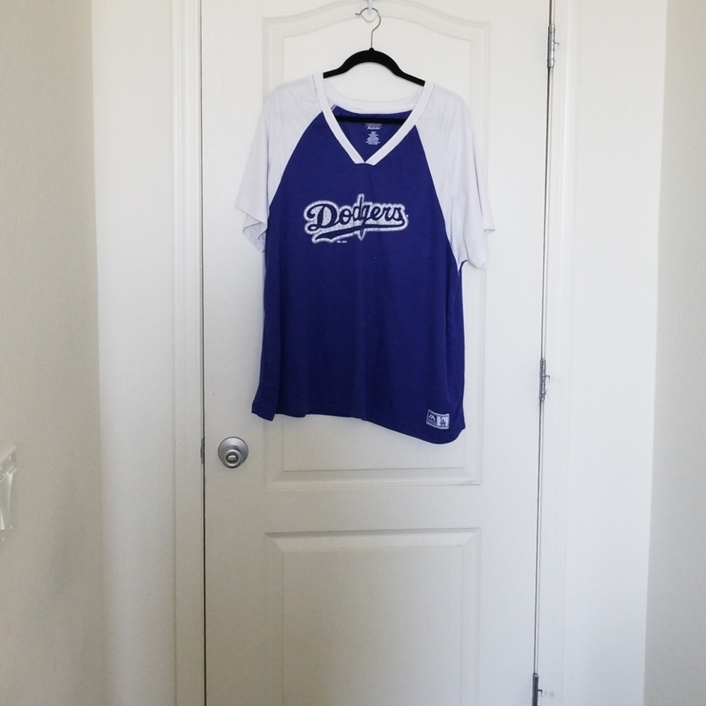 LA Dodgers shirt